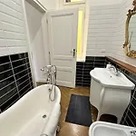 Luxury Flat In Wenceslas Square Apartmán *