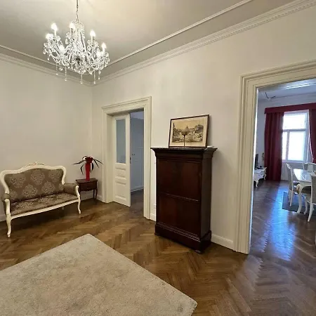 Апартаменты Luxury Flat In Wenceslas Square *