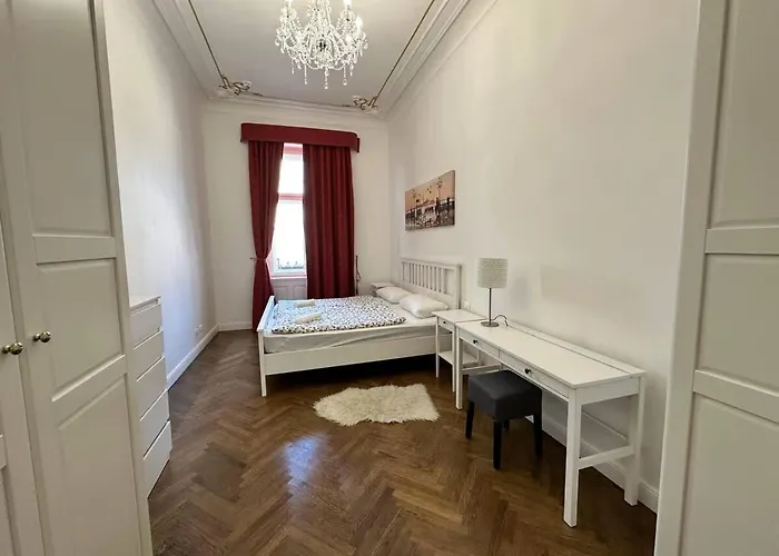 Luxury Flat In Wenceslas Square Апартаменты *
